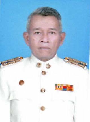 นายจิม    หลอมนาค